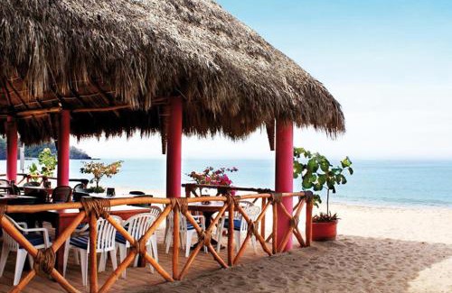 Rincon de Guayabitos Resort | Delightful Decameron Los Cocos: All-Inclusive Oceanfront Escape