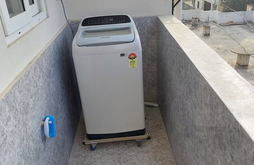 Hyderabad Apartment | Convenient Deccan Stay 2BHK with Kitchen Near Airport