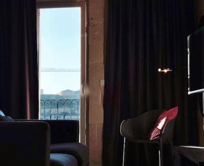 Cospicua Apartment | Stunning Views at Deck 3 Savynomad Harbour Residences