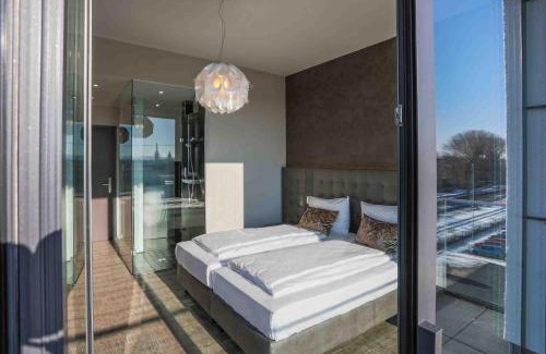 Soest Hotel | Stylish DECK 8 DESIGNHOTEL in Soest with Great Amenities