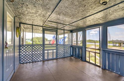 Freeport House | Guest Rated 10/10: Pet-Friendly Texas Retreat with Yard