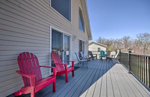Osage Beach House | Cozy Hilltop Home in Osage Beach with Oceanfront Views