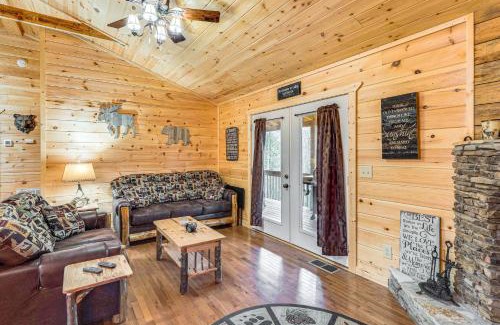 Murphy House | Cozy Smoky Mountain Cabin Retreat with Fire Pit & Accessibility