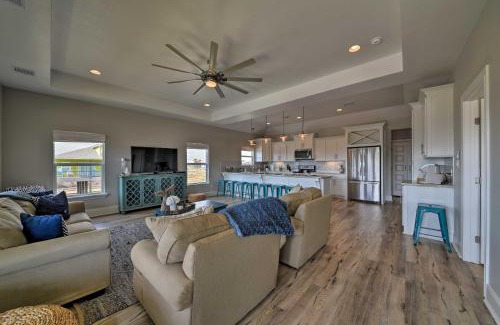 Crystal Beach House | Ocean View Home with Deck - Perfect for Families