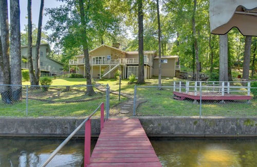 Jones Mills House | Scenic Lakefront Retreat with Deck, Dock & Top Amenities