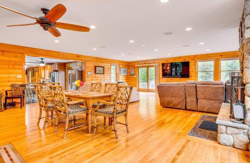 Belmont House | Family-Friendly Belmont Home with Pool & Beach Access