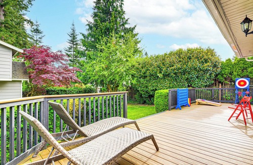 Education Hill Cottage | Inviting Redmond Home with Yard – Just 17 Miles to Seattle