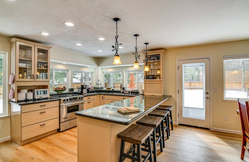 Lower Kingsbury House | Tranquil Nevada Getaway with Hot Tub and Grilling Deck