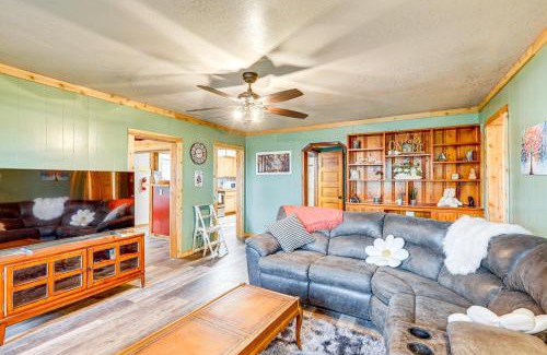 Brownwood House | Deck, Hot Tub and Lake View Brownwood Home!