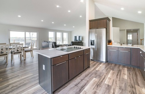 Eddyville House | Family-Friendly Lake Barkley Home Near Public Marina