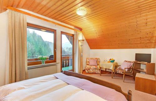 Kalberbronn Hotel | Eco-Friendly Getaway at Decker's Bio Hotel zum Lamm