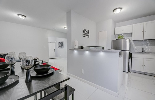 West Little River House | Guest Rated: 9.8 at Deco Drive Miami Near South Beach