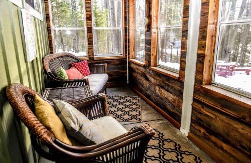 Woodruff House | Relax at Decompression Zone - Little Spider Lake Retreat