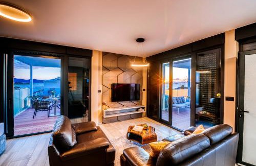 Zadar Apartment | Exclusive Oceanfront Getaway at Dedaj Resort - Villa Delux