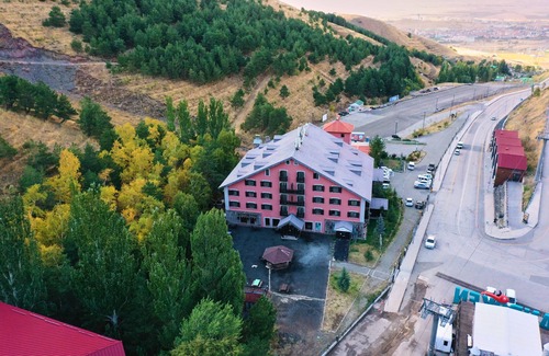 Palandoken Hotel | Experience Dedeman Erzurum Palandöken Ski Lodge Retreat