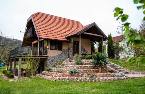 Okletac House | Top-Rated Dedin Drinski Dom: Pet & Child Friendly Stay