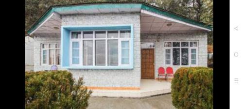 Shimla House | Pet-Friendly Deelux Cottages Inn with Top Amenities