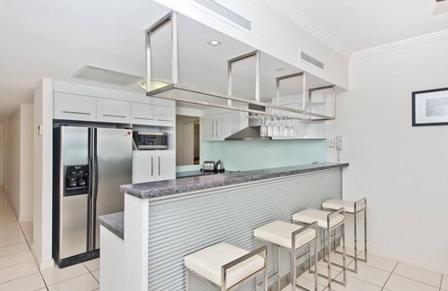 Brisbane House | Experience Deep Blue Apartment 20 at Tangalooma Resort
