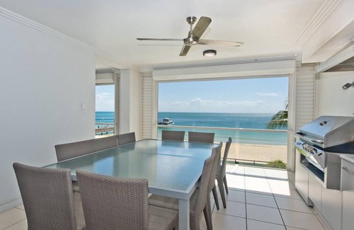Brisbane House | Experience Deep Blue Apartment 20 at Tangalooma Resort