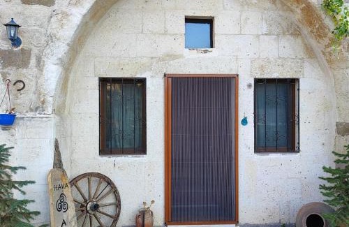 Mustafapasa House | Explore Deep Cave House Cappadocia: Family & Pet Friendly