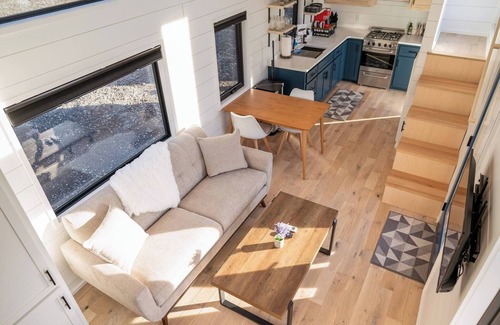 Lupton City House | Discover Deep Creek at Mountains Ledge with Spa & Pool