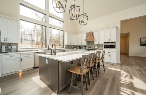 McHenry House | Relaxing Retreat: Lake Views, Hot Tub & Pool Awaits You!
