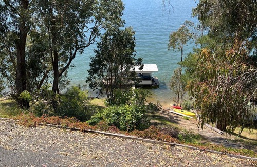 Taylor Bay House | Serene Retreat at Deep Water, Taylor Bay - Family-Friendly Stay