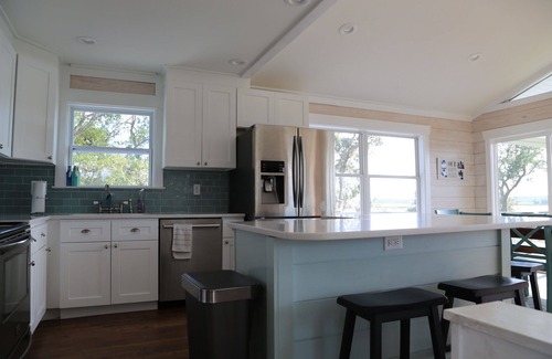 Beaufort House | Serene Deep Water Retreat: Guest Rated 9.8 with Breakfast