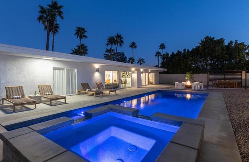 Racquet Club South House | Relax at Deeply Madly Palm Springs with Hot Tub Access