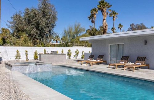 Racquet Club South House | Relax at Deeply Madly Palm Springs with Hot Tub Access