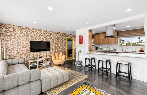 Racquet Club South House | Relax at Deeply Madly Palm Springs with Hot Tub Access
