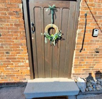 Doveridge House | Discover Deepmoor Farmhouse: Pet & Child Friendly Retreat