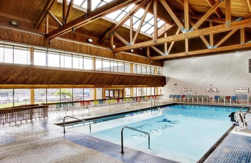 Mount Sterling Resort | Explore Deer Creek State Park Lodge with Ocean View & Pool
