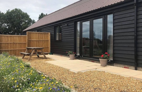 Huntingdon Cottage | Ideal 2 Bedroom Retreat in Pidley, Near Huntingdon