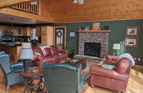 Peach Glen House | Unwind by the Pool: Explore State Parks & Appalachian Trail
