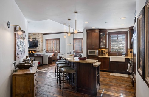 Empire Pass Condo | Deer Valley Ski In/Ski Out Retreat with Top Amenities