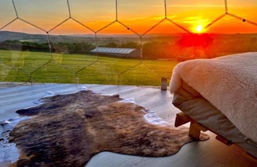 Earby Other | Deerstone Glamping-Weets Hill dome with Hot tub