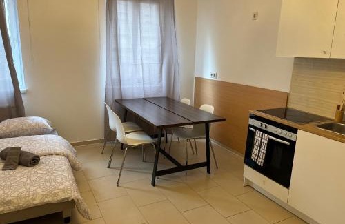 Hundsturm House | Budget-Friendly Family Hotel with Great Amenities