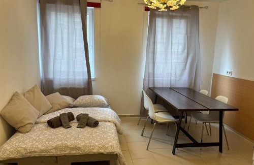 Hundsturm House | Budget-Friendly Family Hotel with Great Amenities