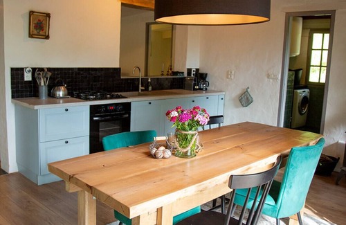 Sainte-Foy-de-Longas House | Unforgettable Deffé Dordogne: Renovated Forest Retreat