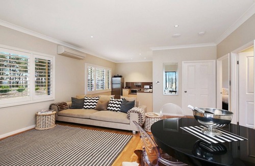 Pokolbin House | Outstanding Degen Estate: Ideal Group Getaway with Pool