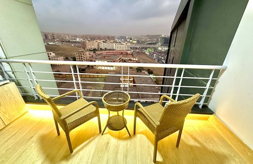 Al-Khalifa Apartment | Relax in Degla View: Family-Friendly Apartment with Spa