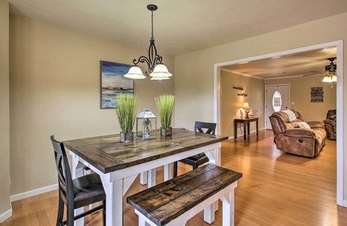 Bismarck House | DeGray Getaway w/ Fire Pit, Grill & Large Deck!