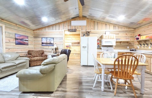 Amity Cabin | Tranquil Degray Lake Cabin with Pool and Ocean Views