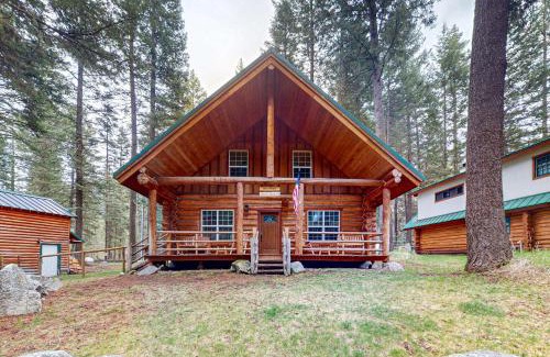 Enterprise House | Family-Friendly Retreat at Dei's Place: Your Perfect Getaway
