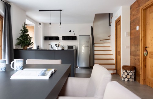 Turri Piano Apartment | Dei Sana 8 - Orso: Family-Friendly Two Bedroom Retreat