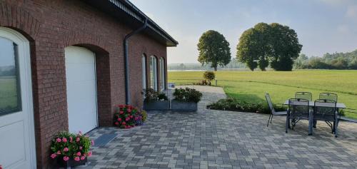 Rees Apartment | Family-Friendly Stay at Deichkrone-Rees – 4-Star Comfort