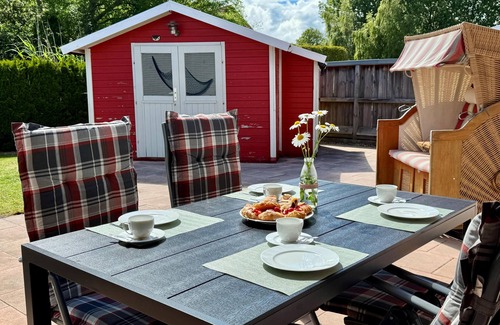 Tossens House | Comfortable Deichnaher Ferienbungalow with Ocean View
