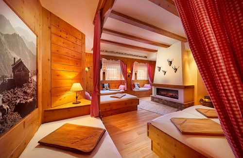 Oberstaufen Hotel | Experience Dein Engel: 4-Star Getaway with Pool & Spa