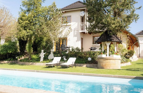 Ahorntal House | Relaxing Retreat in Fränkische Schweiz with Spa & Pool